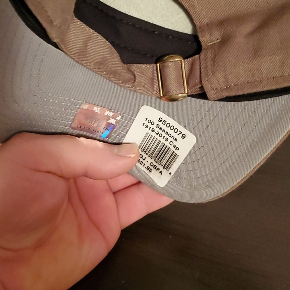 Packers hat - Picture 2 of 2